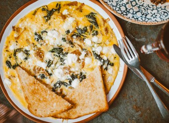Nutritionist’s Healthy Spinach Egg Wrap Recipe Is Loaded With Vitamins And Protein