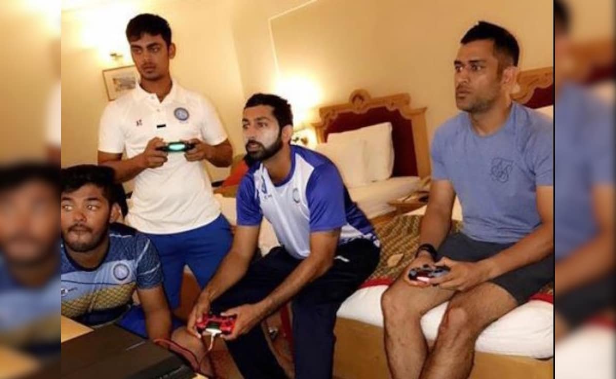 ‘Do Teen Ghante Akele…’: Ex-CSK Star On MS Dhoni’s Love For PlayStation ‘Do Teen Ghante Akele…’: Ex-CSK Star On MS Dhoni’s Love For PlayStation