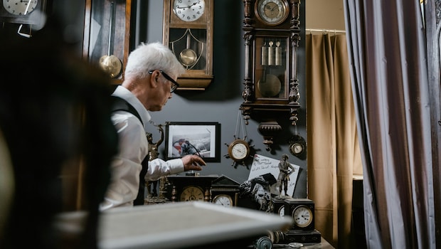 Best Deals On Wall Clocks From Flipkart