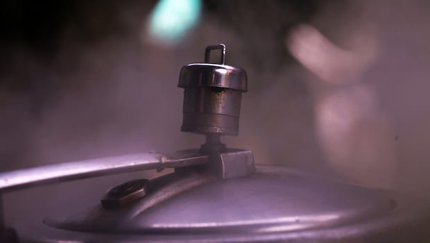 Best Deals On Pressure Cooker From Flipkart
