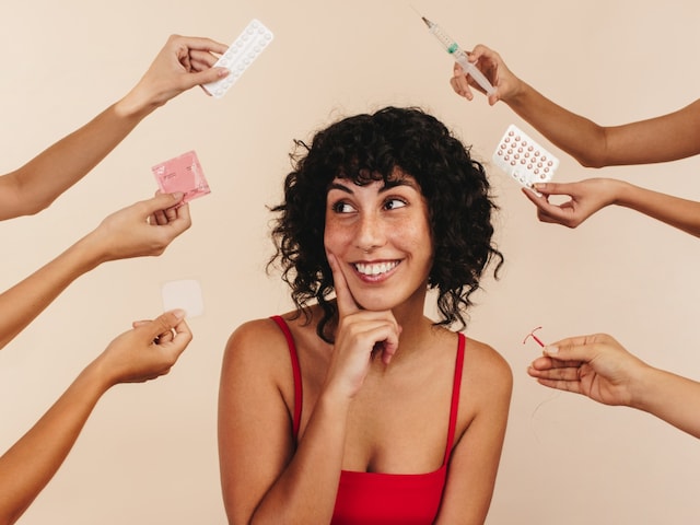 Female Contraceptive Option: दवाओं और कंडोम से ज्यादा फायदेमंद है ये एक तरीका, डॉक्टर ने बताया कैसे रोकें प्रेग्नेंसी