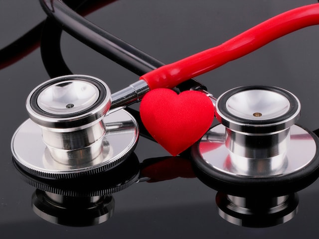 हाई ब्लड प्रेशर दिल के लिए कितना खतरनाक, डॉक्टर से जानें सब कुछ