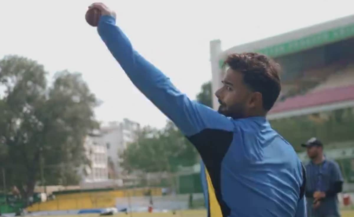 Rishabh Pant’s Leg-Spin Is ‘Too Much’ For Shubman Gill To Handle. India Batter Says “Tagdi…” Rishabh Pant’s Leg-Spin Is ‘Too Much’ For Shubman Gill To Handle. India Batter Says “Tagdi…”