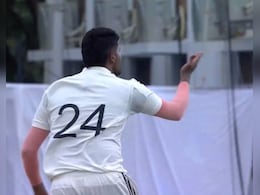 IND vs ENG: टेस्ट सीरीज की शुरुआत से पहले अचानक इस खिलाड़ी की हुई टीम इंडिया में एंट्री, खेले हैं मात्र दो टेस्ट IND vs ENG: टेस्ट सीरीज की शुरुआत से पहले अचानक इस खिलाड़ी की हुई टीम इंडिया में एंट्री, खेले हैं मात्र दो टेस्ट