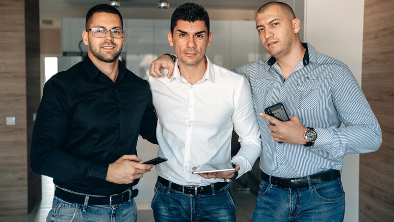 Myntra की इन कैजुअल शर्ट्स के साथ अपने वार्डरॉब को करें अपग्रेड, इस बेहतरीन सेल को न करें मिस