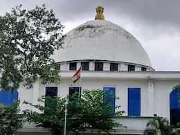 गजब है, यहां टीचर ने बच्चों को दे दी थी टीसी, कहा- बहुत पढ़ लिए...अब हो गए निलंबित गजब है, यहां टीचर ने बच्चों को दे दी थी टीसी, कहा- बहुत पढ़ लिए...अब हो गए निलंबित