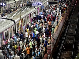 Mumbai Train, Bus Services Resume After Heavy Rain, Schools Remain Shut Mumbai Train, Bus Services Resume After Heavy Rain, Schools Remain Shut