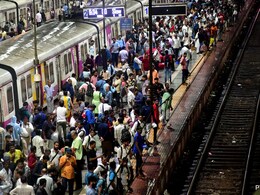 "Disheartened": Man Faces Anti-UP Slurs On Mumbai Train, Shares Ordeal On Reddit "Disheartened": Man Faces Anti-UP Slurs On Mumbai Train, Shares Ordeal On Reddit