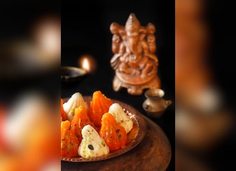 Ganesh Chaturthi 2025: Date, Muhurat Timings, And 5 Classic Bhog Recipes