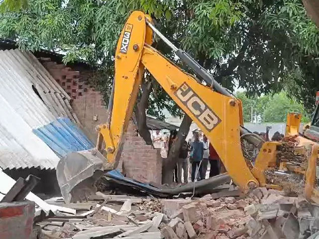 Assam Gets Contempt Notice From Supreme Court For "Bulldozer Action"