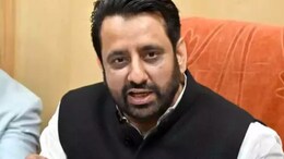 AAP विधायक अमानतुल्लाह खान की बढ़ी मुश्किलें, छापे मार रही पुलिस, कभी भी हो सकती है गिरफ्तारी