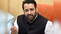 AAP विधायक अमानतुल्लाह खान के बेटे ने की पुलिस से बदतमीजी, तुरंत घुमाया पापा को फोन, जानें फिर क्या हुआ