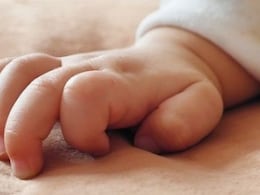 Chhattisgarh : गले में दूध फंसने से हुई मासूम की मौत ! 'लापरवाही' पर स्वास्थ्य विभाग की सफाई&nbsp;