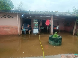 Dholpur News: धौलपुर में भारी बारिश के बाद बाढ़ जैसे हालात, घरों से पलायन करने को मजबूर हो रहे लोग