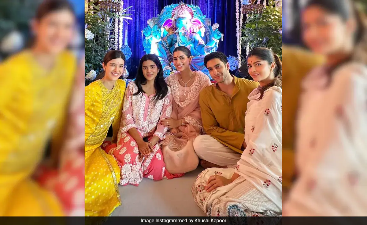 Ganesh Chaturthi 2024: Khushi Kapoor Shares Pic With Rumoured Boyfriend Vedang Raina, BFFs Shanaya Kapoor And Anjini Dhawan