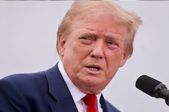 Donald Trump Helps Mother Of 3 With Grocery Bill, Sparks Mixed Reactions Donald Trump Helps Mother Of 3 With Grocery Bill, Sparks Mixed Reactions