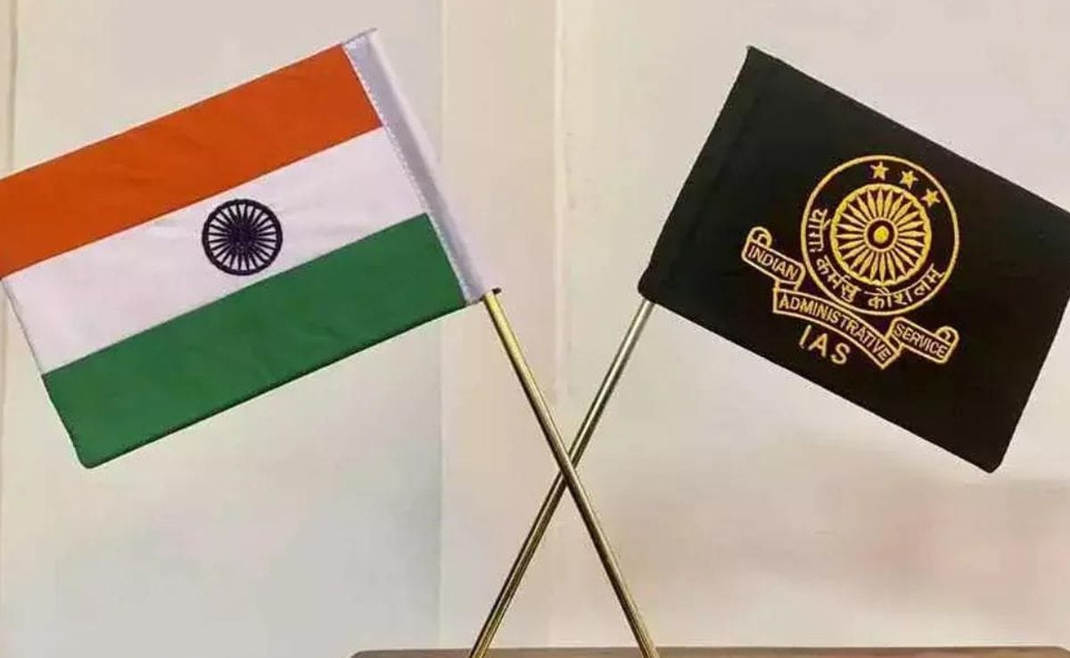 बंगाल में 13 IAS अधिकारियों का तबादला, कुछ बने DEO तो कुछ को चुनाव पर्यवेक्षक की जिम्मेदारी; देखें लिस्ट