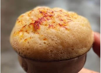 Viral: This Cappuccino Chai In Kolkata Caters To Both Tea And Coffee Lovers Viral: This Cappuccino Chai In Kolkata Caters To Both Tea And Coffee Lovers