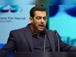 Singham Again: 'सिंघम अगेन' में हुई सलमान खान की एंट्री? दुश्मनों की बैंड बजाते आएंगे नजर Singham Again: 'सिंघम अगेन' में हुई सलमान खान की एंट्री? दुश्मनों की बैंड बजाते आएंगे नजर