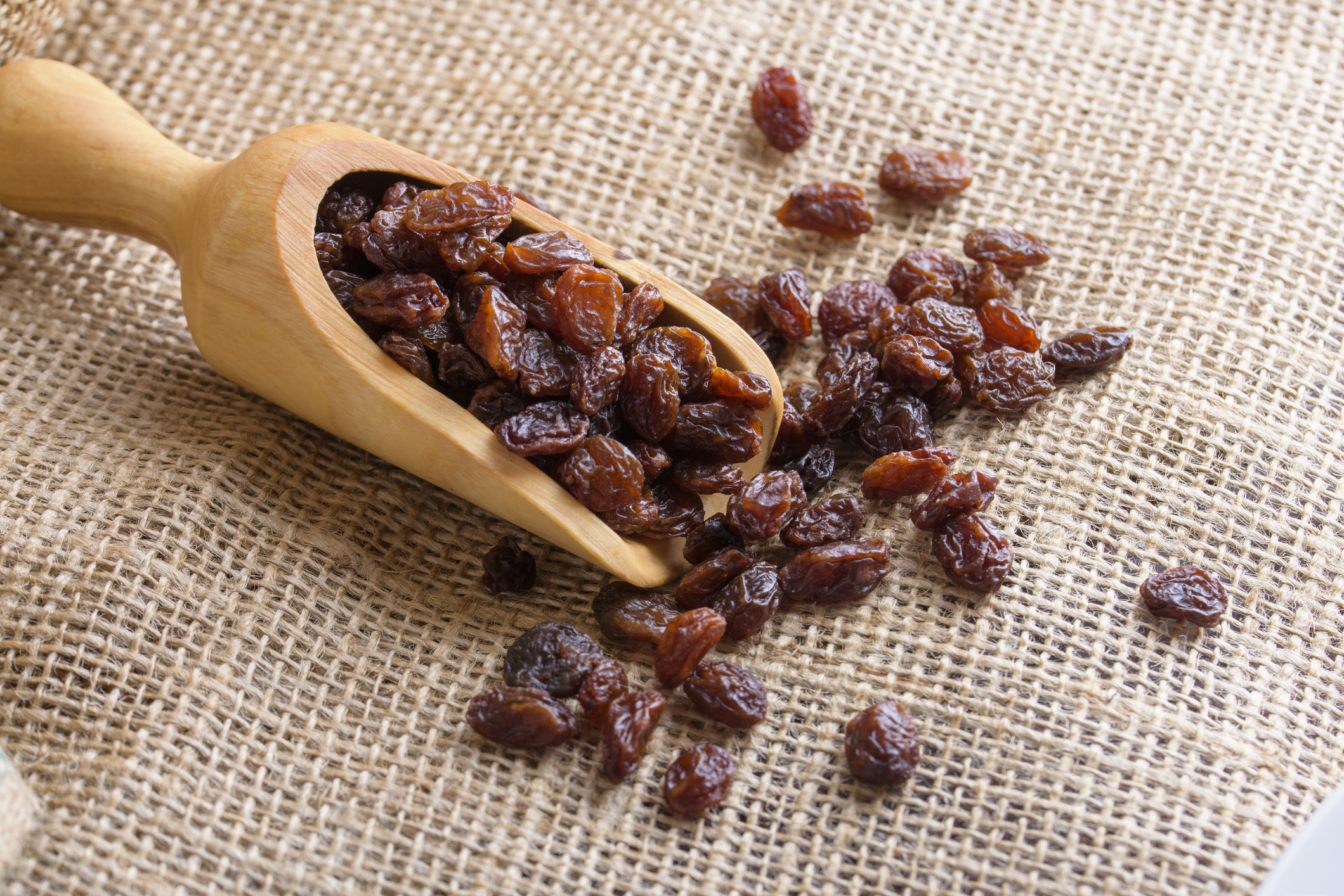 The magnesium content in munakka acts as a natural muscle relaxant, improving sleep quality