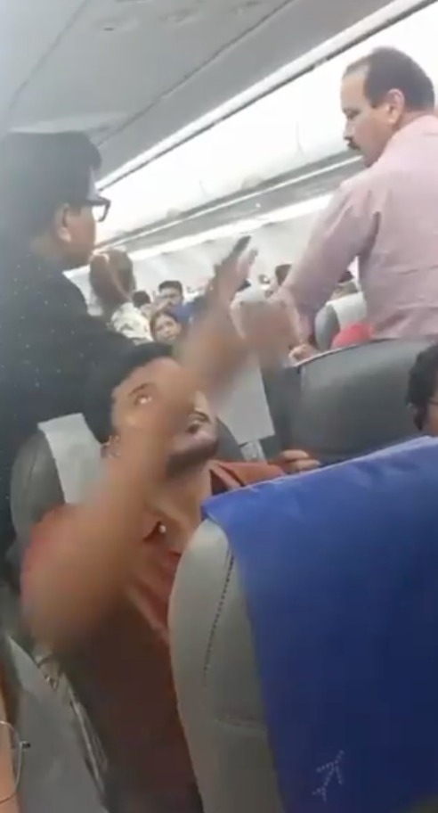 IndiGo Flyers Say AC Malfunctioned On Delhi-Varanasi Flight, Airline Responds