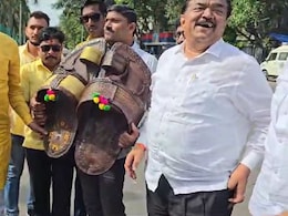 INDIA's "Hit With Footwear" Protest In Mumbai Over Shivaji Statue Collapse INDIA's "Hit With Footwear" Protest In Mumbai Over Shivaji Statue Collapse