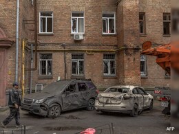 यूक्रेन पर रूस का बड़ा हवाई हमला, 60 मिसाइलें दागे, कीव के बंकरों में छुपे लोग