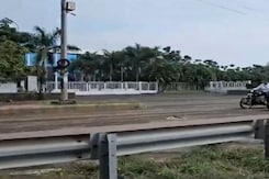 Mercedes Gets Maharashtra Pollution Control Body Notice After Suprise Check Mercedes Gets Maharashtra Pollution Control Body Notice After Suprise Check