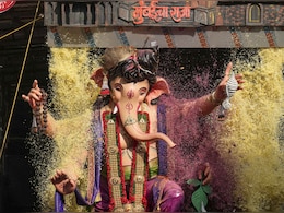 गणपति विसर्जन LIVE: मुंबई में सतरंगी आसमां, आज बप्पा की विदाई पर भावुक मायानगरी गणपति विसर्जन LIVE: मुंबई में सतरंगी आसमां, आज बप्पा की विदाई पर भावुक मायानगरी