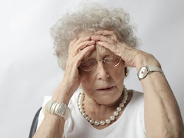 World Alzheimer's Day 2024: अल्जाइमर रोगियों को याददाश्त करनी है बेहतर तो ये योगासन रोज करें, दिखने लगेगा असर World Alzheimer's Day 2024: अल्जाइमर रोगियों को याददाश्त करनी है बेहतर तो ये योगासन रोज करें, दिखने लगेगा असर