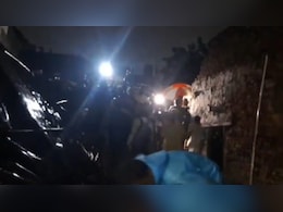 मेरठ में तीन मंजिला मकान भरभराकर गिरा, 3 लोगों की मौत, 8 घायल; कई के दबे होने की आशंका