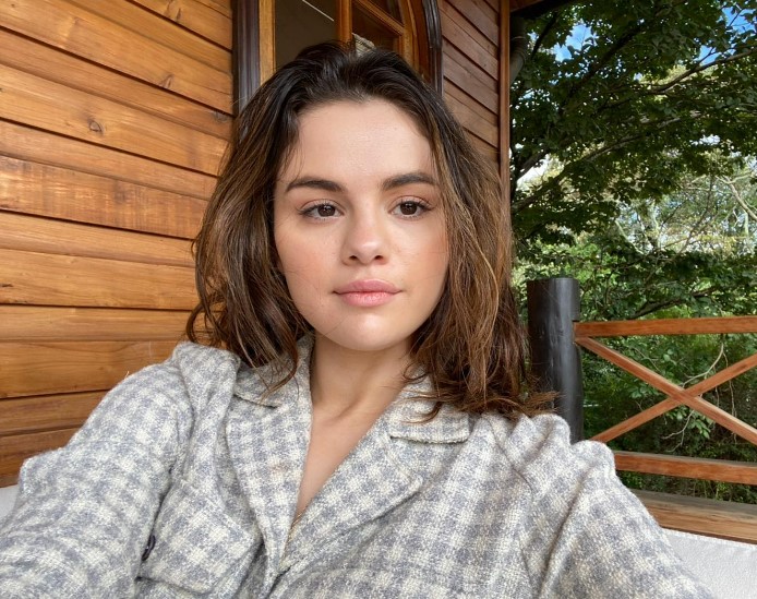 "It's so stupid, and it changed my voice," Selena said in the post