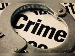 बाड़मेर में युवक के साथ घिनौनी हरकत,चचेरे भाइयों ने अर्धनग्न कर पीटा, फिर पिलाया पेशाब बाड़मेर में युवक के साथ घिनौनी हरकत,चचेरे भाइयों ने अर्धनग्न कर पीटा, फिर पिलाया पेशाब