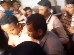 Video: Crowd Abuses, Pushes Kolkata Ex Principal Sandip Ghosh In Court Video: Crowd Abuses, Pushes Kolkata Ex Principal Sandip Ghosh In Court