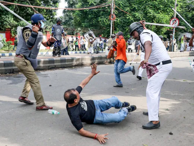 '1 Man Injured 41 Cops?': Top Court Trashes Bengal Request In Protest Case