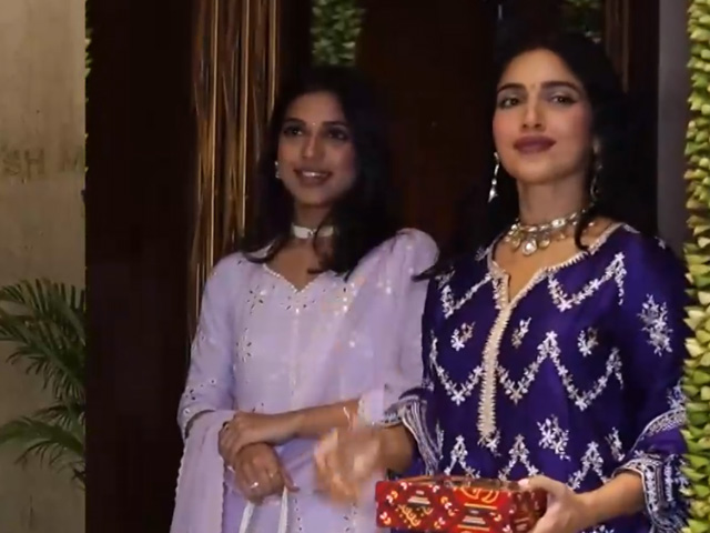 Bollywood Celebs At Shilpa Shetty's Residence For Ganpati Celebrations