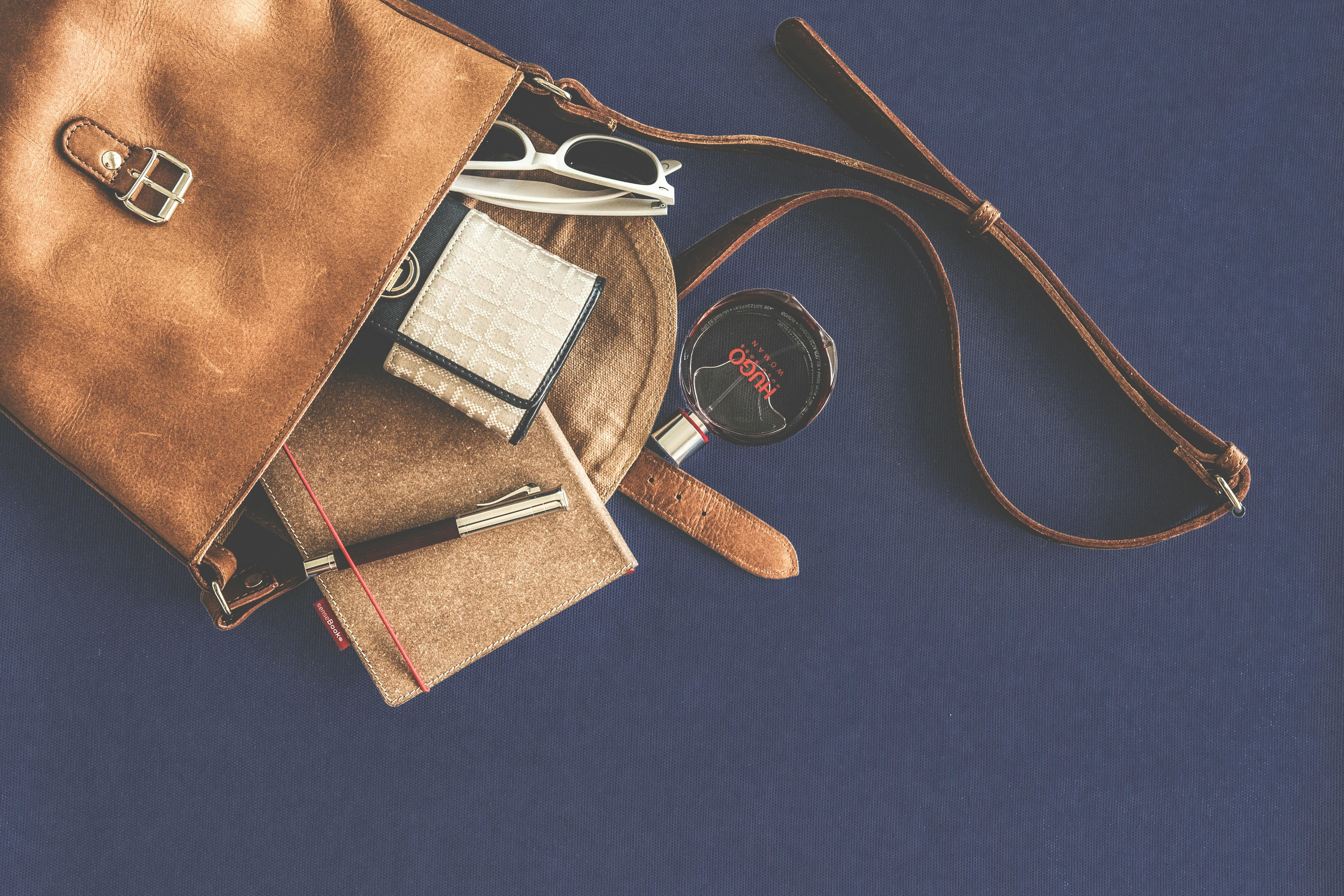 Best Deals On Womens Handbags From Myntra