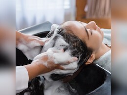 ऐसे करिए अपने बालों की देखभाल, नहीं पड़ेंगे कमजोर और ग्रोथ हो सकती है दोगुनी ऐसे करिए अपने बालों की देखभाल, नहीं पड़ेंगे कमजोर और ग्रोथ हो सकती है दोगुनी