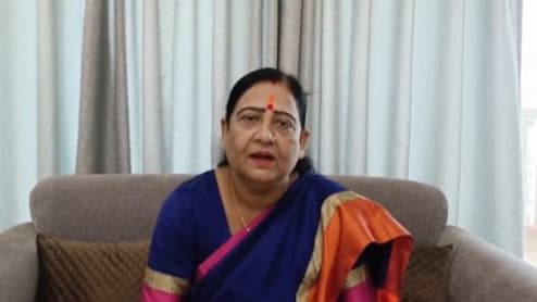 बिहार: दो मतदाता सूची मामले में सांसद वीणा देवी और उनके पति को चुनाव आयोग का नोटिस