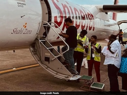 फ्लाइट में क्यों हमेशा बाई तरफ से होती है बोर्डिंग, जानिए क्या है इसके पीछे की वजह?