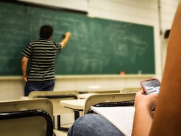 Teacher Health: दिनभर खड़े रह कर बच्चों को पढ़ाने वाले टीचर्स को सबसे ज्यादा होती है वैस्कुलर प्रॉब्लम्स, जानिए कैसे इंप्रूव होगी वेन हेल्थ Teacher Health: दिनभर खड़े रह कर बच्चों को पढ़ाने वाले टीचर्स को सबसे ज्यादा होती है वैस्कुलर प्रॉब्लम्स, जानिए कैसे इंप्रूव होगी वेन हेल्थ