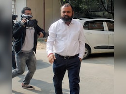 आप विधायक अखिलेश पति त्रिपाठी के खिलाफ FIR दर्ज, सरकारी कर्मचारी के साथ मारपीट का आरोप