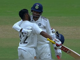Duleep Trophy 2024: दलीप ट्रॉफी खेलने वाले खिलाड़ियों को कितने पैसे मिलते हैं, क्या है प्राइज मनी, जानिए सबकुछ Duleep Trophy 2024: दलीप ट्रॉफी खेलने वाले खिलाड़ियों को कितने पैसे मिलते हैं, क्या है प्राइज मनी, जानिए सबकुछ
