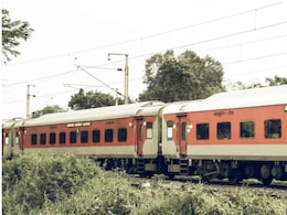 Festival Special Train: छठ पूजा-दिवाली पर ट्रेन में वेटिंग टिकट की झंझट खत्म! 500 से अधिक स्पेशल ट्रेनें चलाएगा रेलवे Festival Special Train: छठ पूजा-दिवाली पर ट्रेन में वेटिंग टिकट की झंझट खत्म! 500 से अधिक स्पेशल ट्रेनें चलाएगा रेलवे