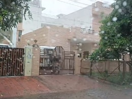 ACB की छापेमारी में धनकुबेर निकला RTO इंस्पेक्टर, जयपुर और सिरोही के 6 ठिकानों पर हुई कार्रवाई ACB की छापेमारी में धनकुबेर निकला RTO इंस्पेक्टर, जयपुर और सिरोही के 6 ठिकानों पर हुई कार्रवाई