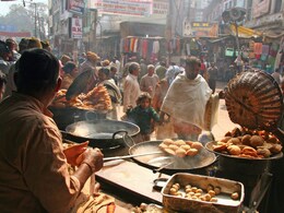 Uttar Pradesh, Himachal Pradesh Mandate Display Of Food Sellers' ID Details