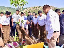 RSS प्रमुख मोहन भागवत पहुंचे अलवर,  मातृ वन के पौधारोपण कार्यक्रम में हुए शामिल