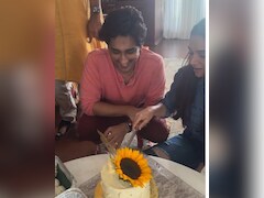 Viral: Inside Pic From Ambani Event, Featuring Shah Rukh Khan And Gauri