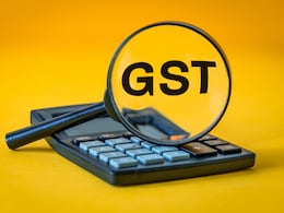 GST बिल असली है या फर्जी कैसे पहचानें? जानें कौन दुकानदार आपसे वसूल सकता है टैक्स और कहां करें शिकायत GST बिल असली है या फर्जी कैसे पहचानें? जानें कौन दुकानदार आपसे वसूल सकता है टैक्स और कहां करें शिकायत
