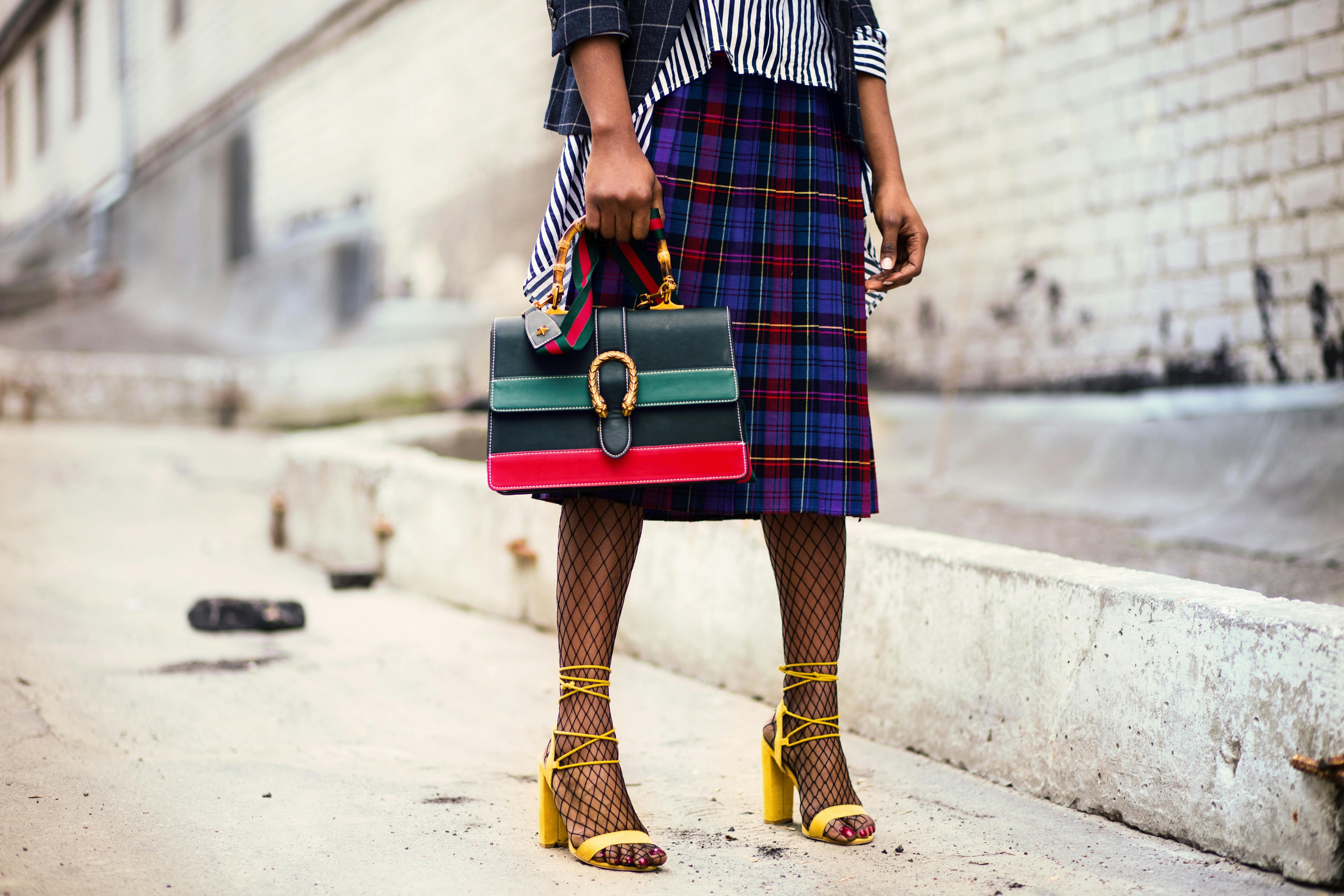 Best Deals On Womens Handbags From Myntra
